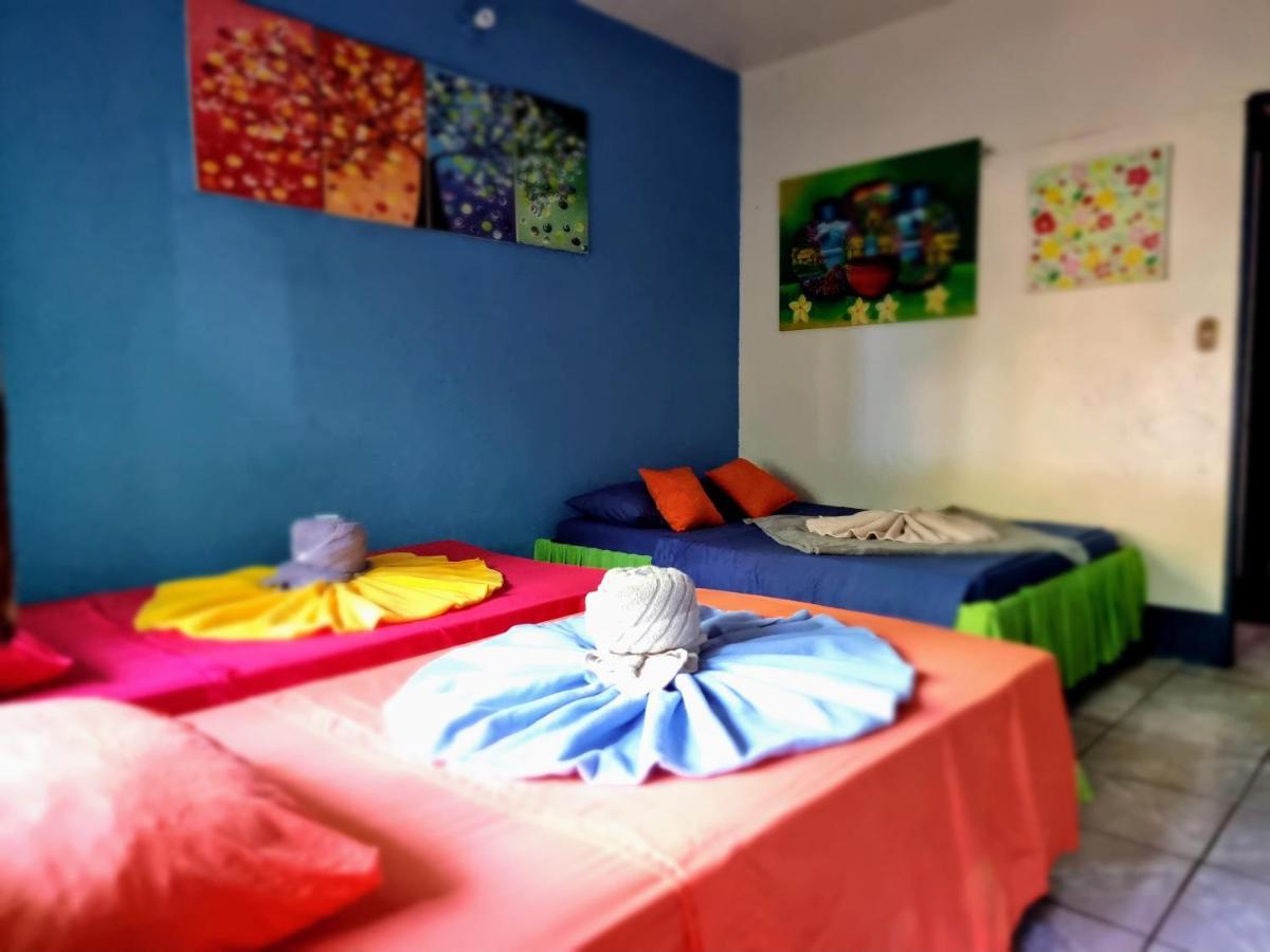 Cabinas Tortuguero Natural Экстерьер фото