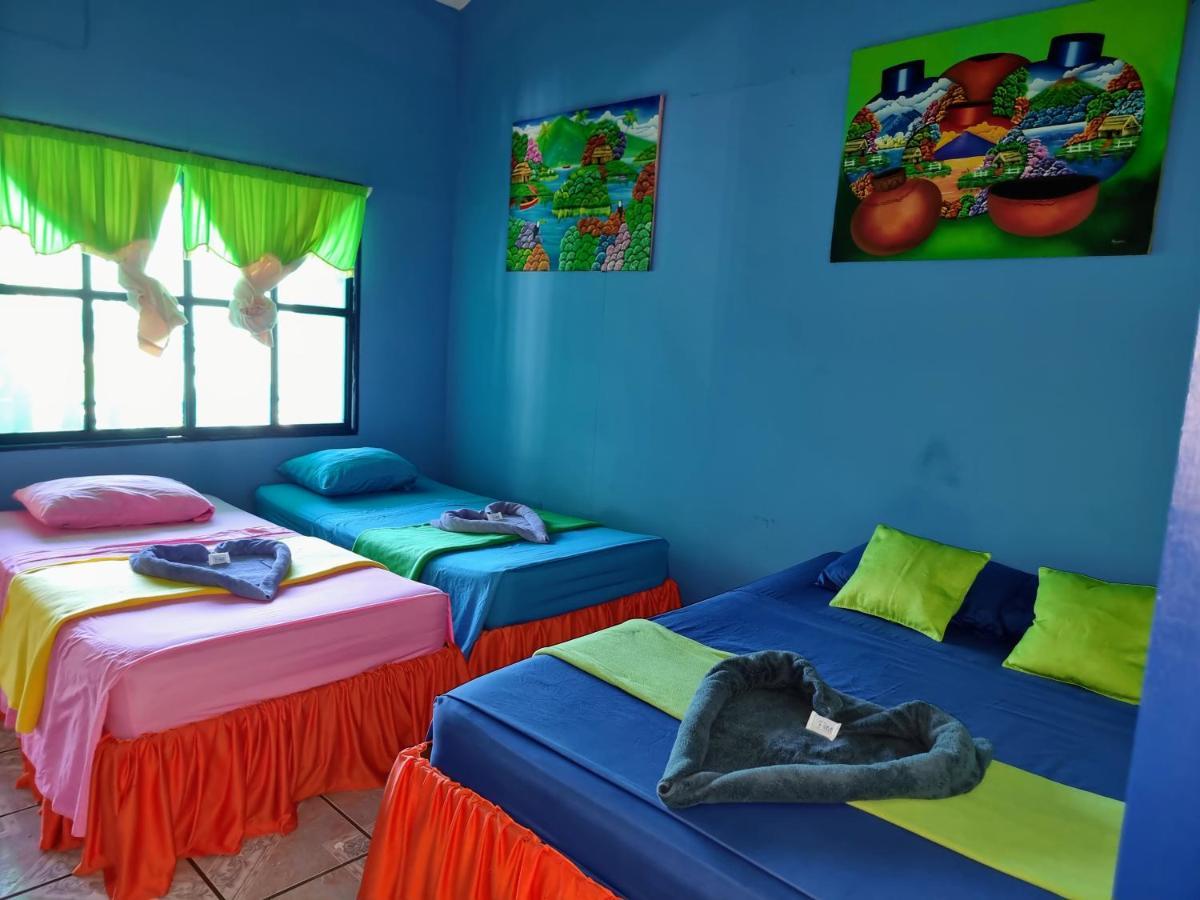 Cabinas Tortuguero Natural Экстерьер фото