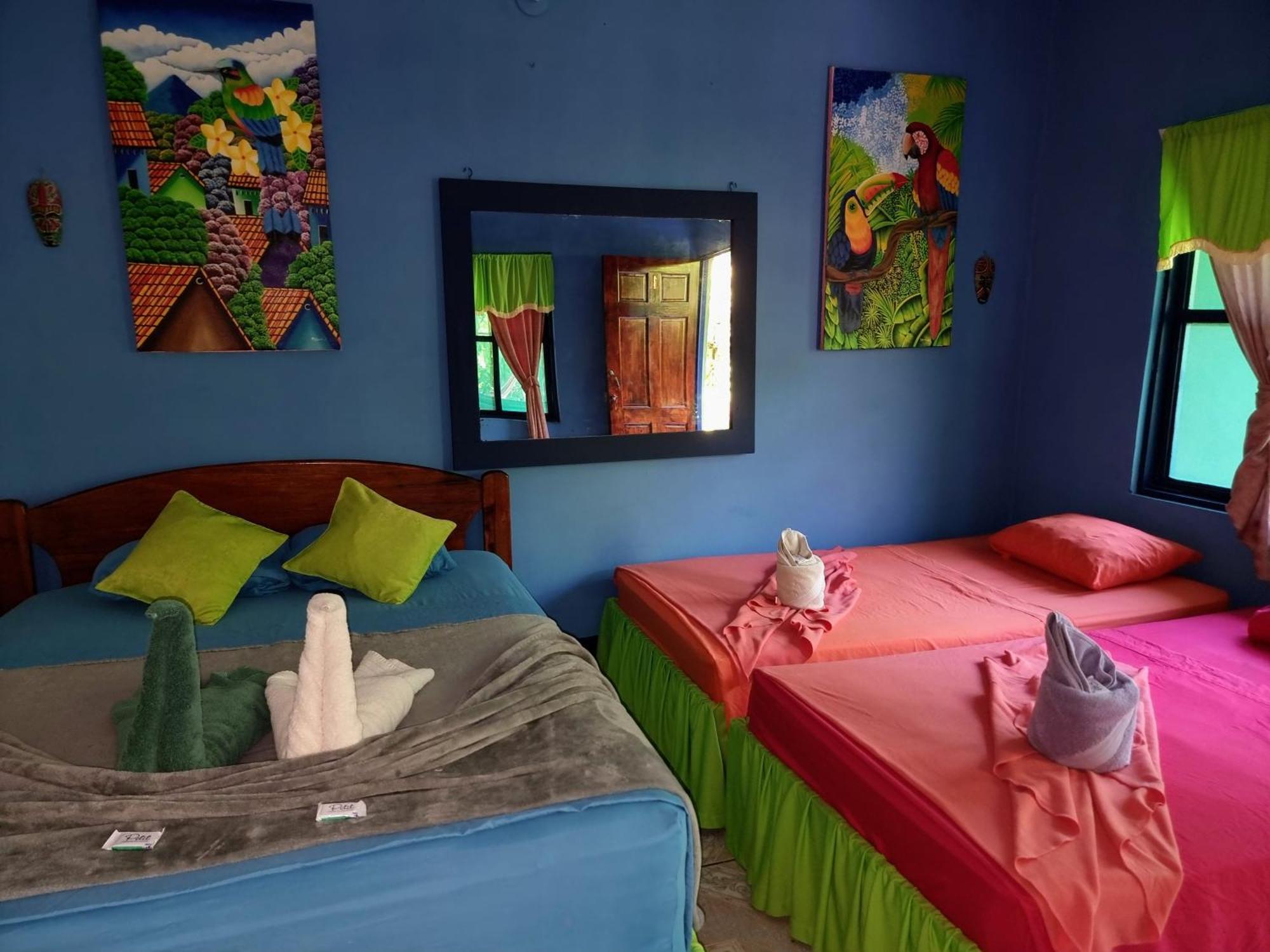 Cabinas Tortuguero Natural Экстерьер фото