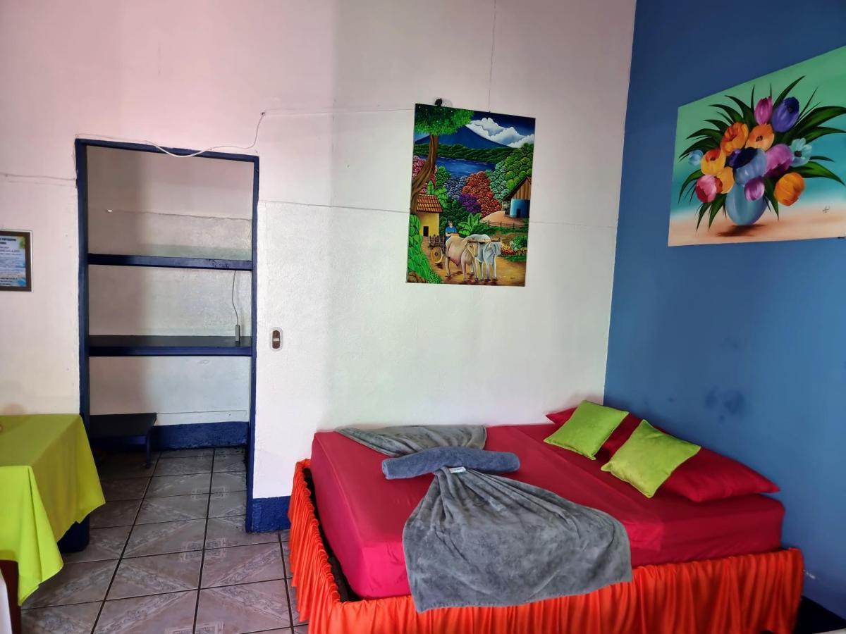 Cabinas Tortuguero Natural Экстерьер фото