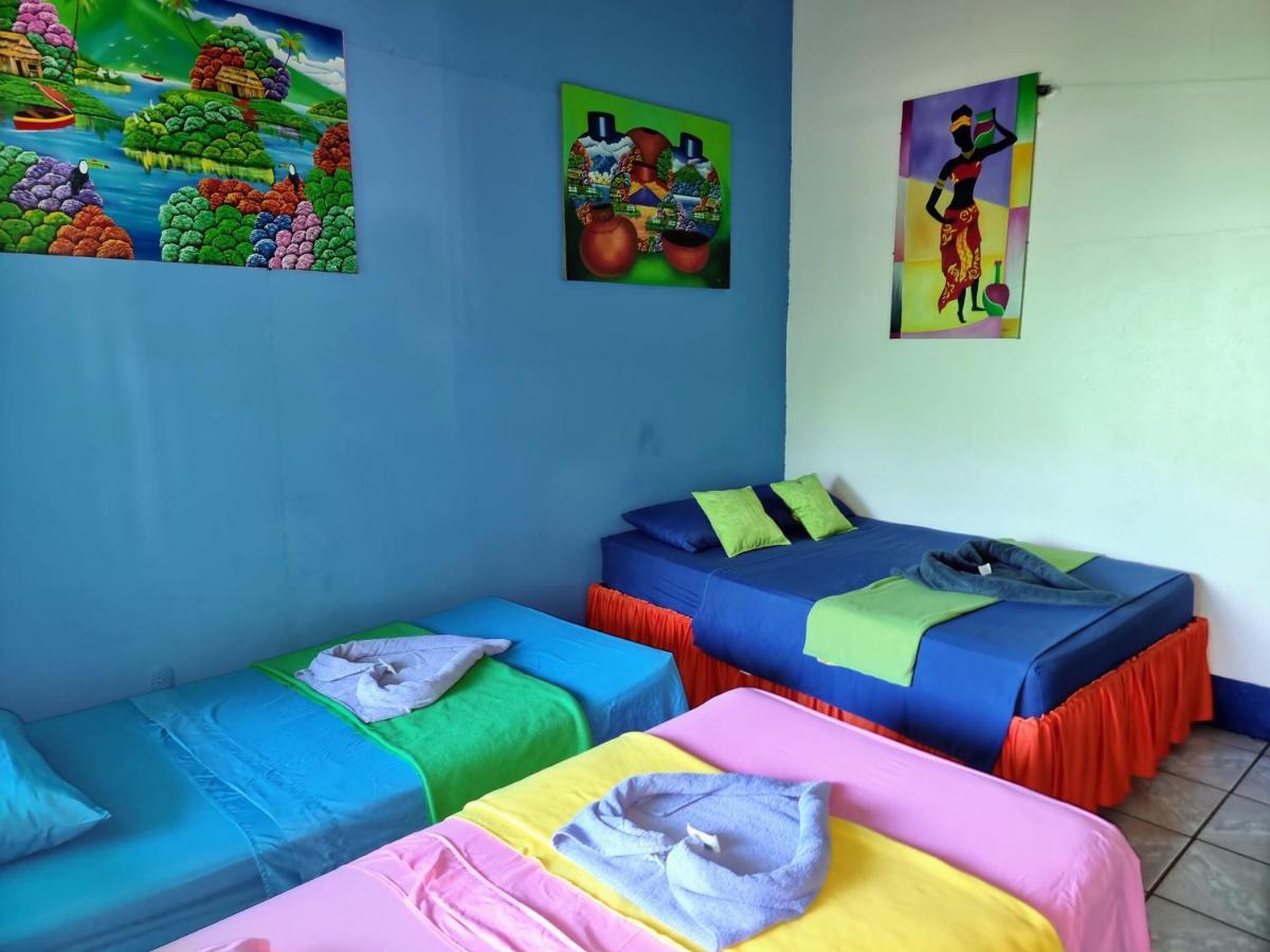 Cabinas Tortuguero Natural Экстерьер фото