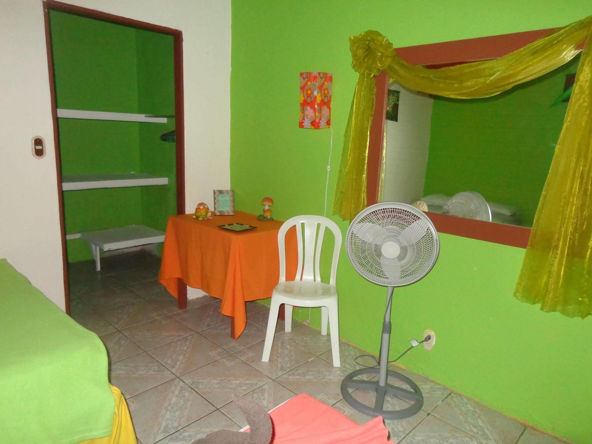 Cabinas Tortuguero Natural Экстерьер фото