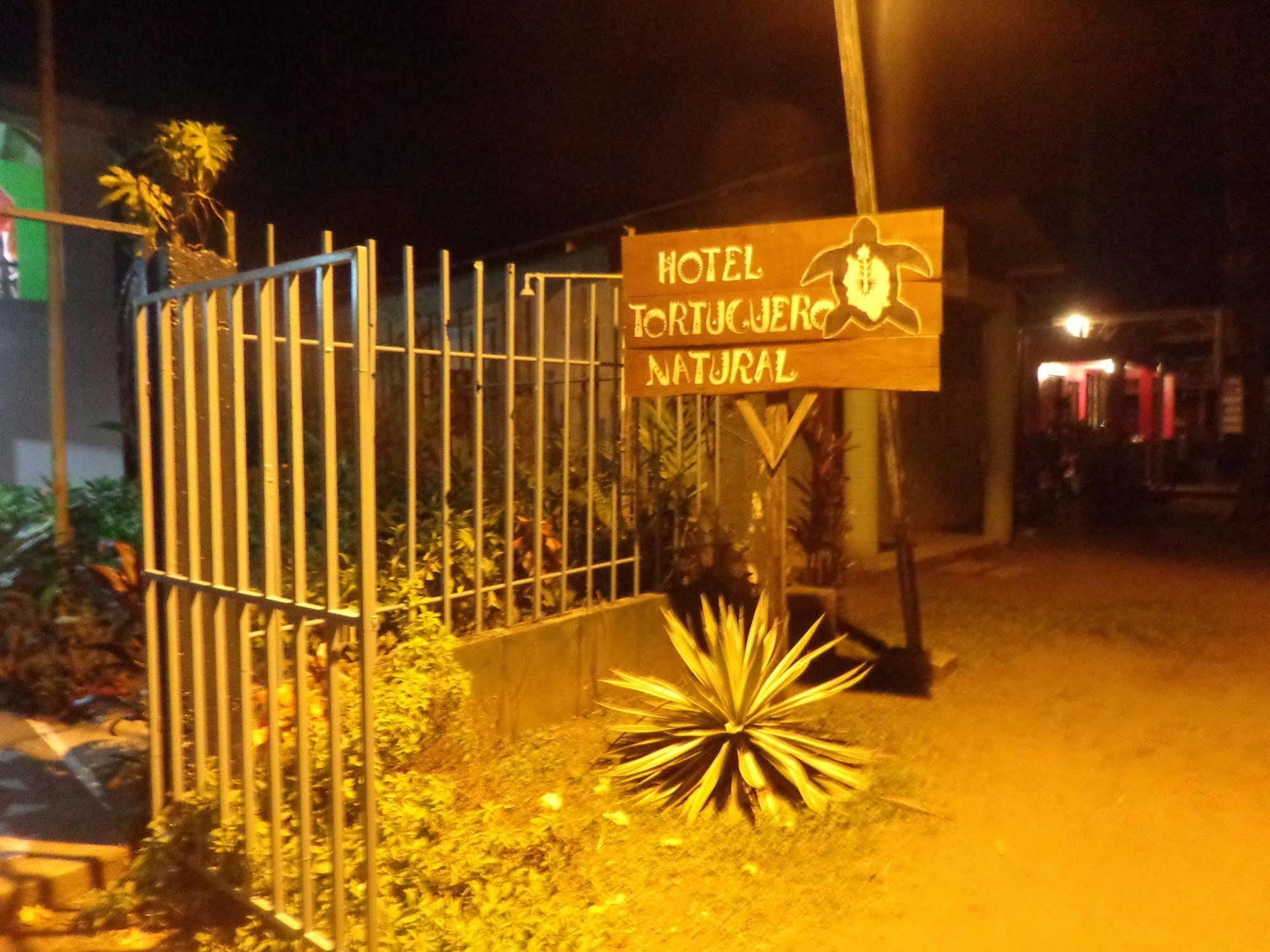 Cabinas Tortuguero Natural Экстерьер фото